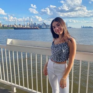 Meet your Posher, Rachel